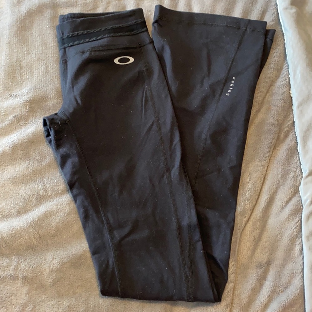 Oakley yoga pants